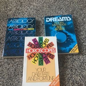 Final price $5:  Lot of 3 books:  Dreams, Astrology and Horoscope.